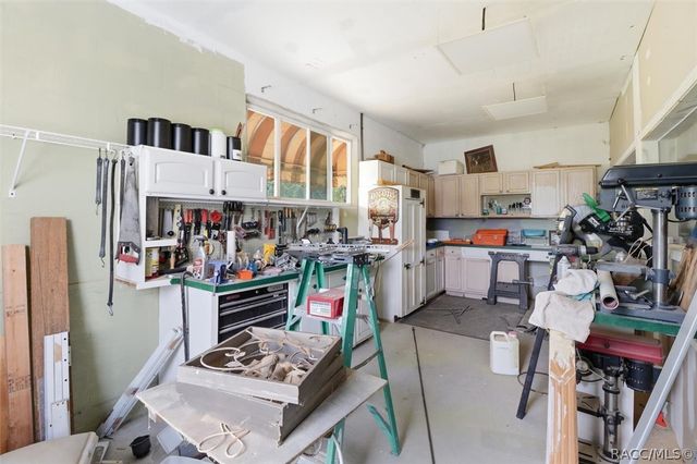 6928 W Hamill Court, Homosassa, FL 34446