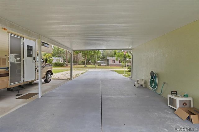 6928 W Hamill Court, Homosassa, FL 34446