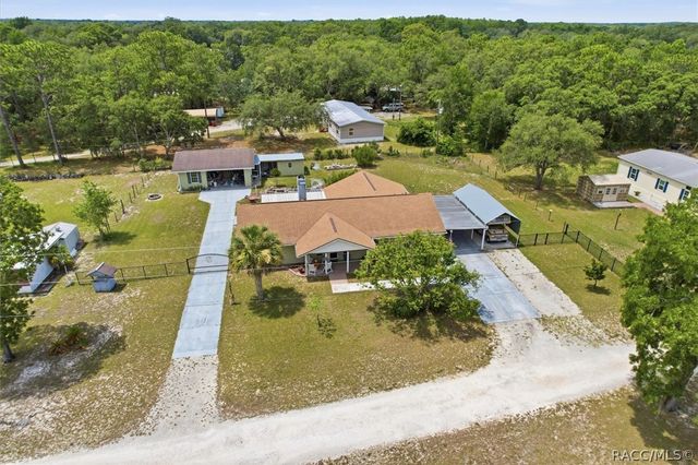 6928 W Hamill Court, Homosassa, FL 34446