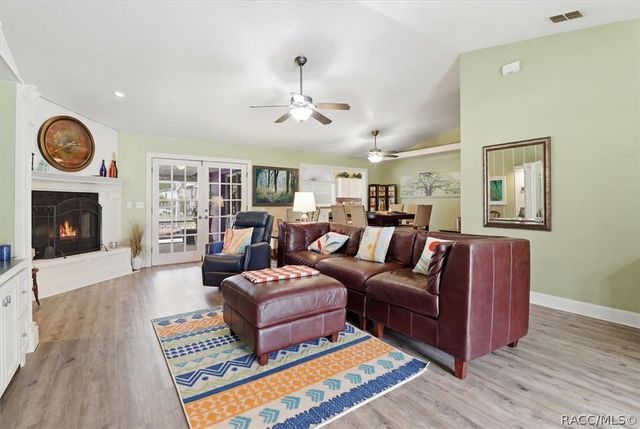 6928 W Hamill Court, Homosassa, FL 34446