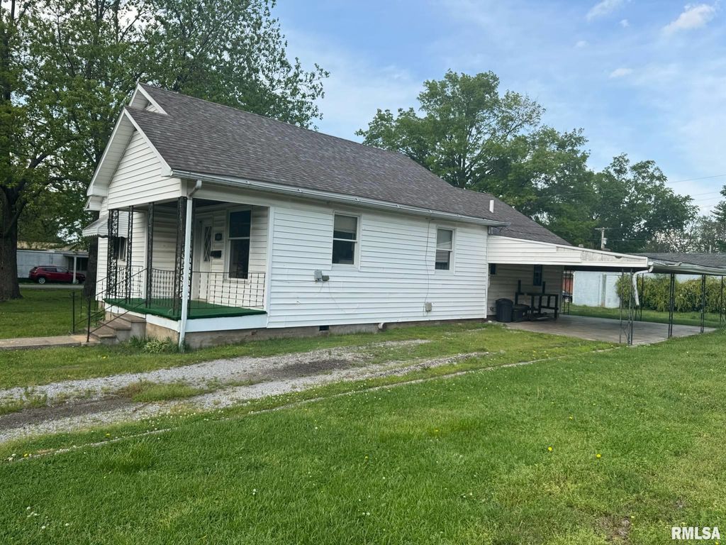 604 S 23RD Street, Herrin, IL 62948