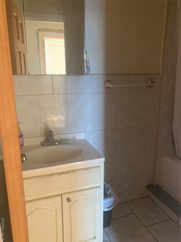 18 Kane Place, Brooklyn, NY 11233