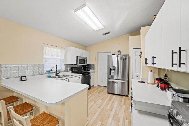 14191 Cisne Circle, Fort Pierce, FL 34951