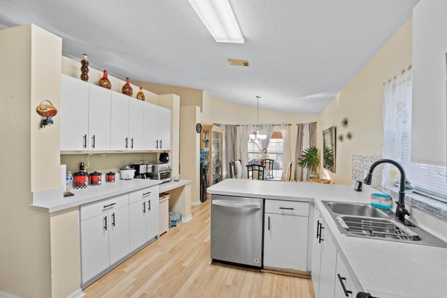 14191 Cisne Circle, Fort Pierce, FL 34951