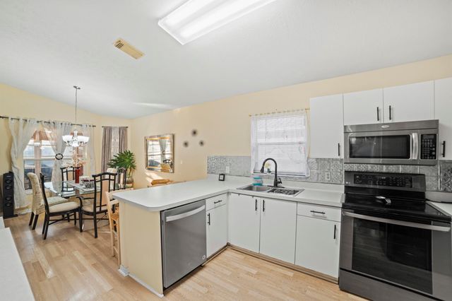 14191 Cisne Circle, Fort Pierce, FL 34951