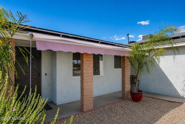 6969 N Northlight Drive, Tucson, AZ 85741
