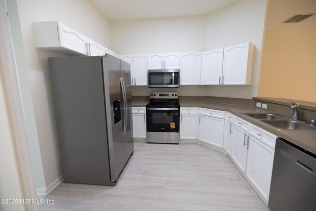 706 BONAPARTE Drive, Jacksonville, FL 32218