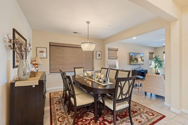 727 N Pergola Ct, Mountain House, CA 95391