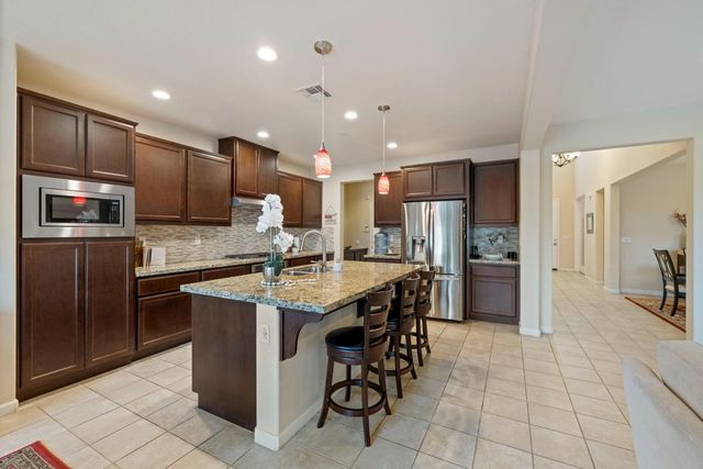 727 N Pergola Ct, Mountain House, CA 95391