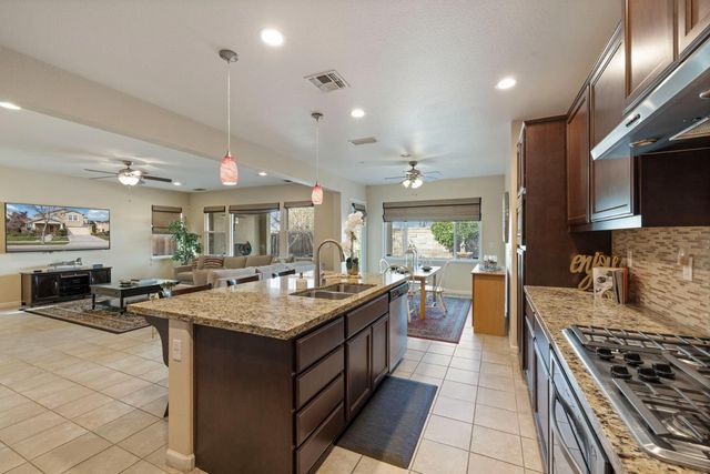 727 N Pergola Ct, Mountain House, CA 95391