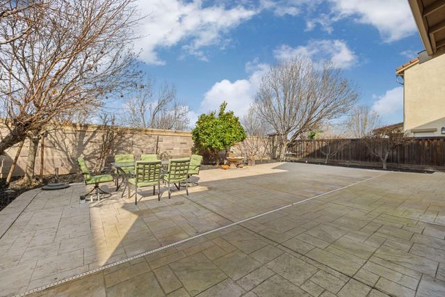 727 N Pergola Ct, Mountain House, CA 95391