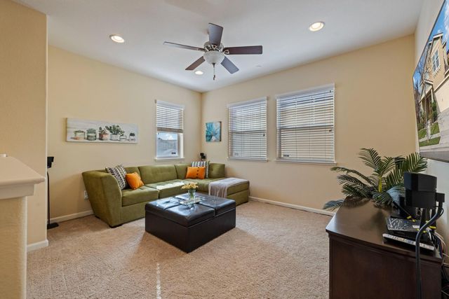 727 N Pergola Ct, Mountain House, CA 95391