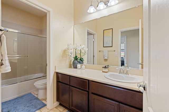 727 N Pergola Ct, Mountain House, CA 95391