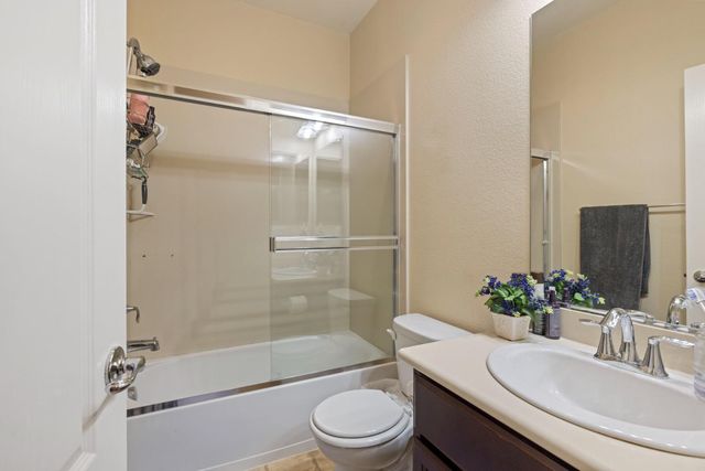 727 N Pergola Ct, Mountain House, CA 95391