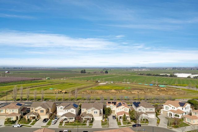 727 N Pergola Ct, Mountain House, CA 95391