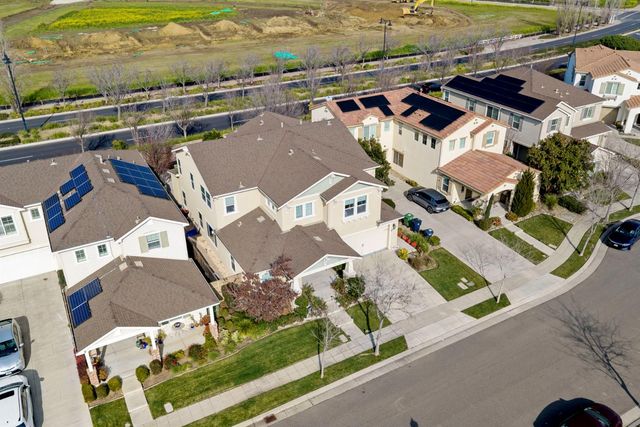 727 N Pergola Ct, Mountain House, CA 95391