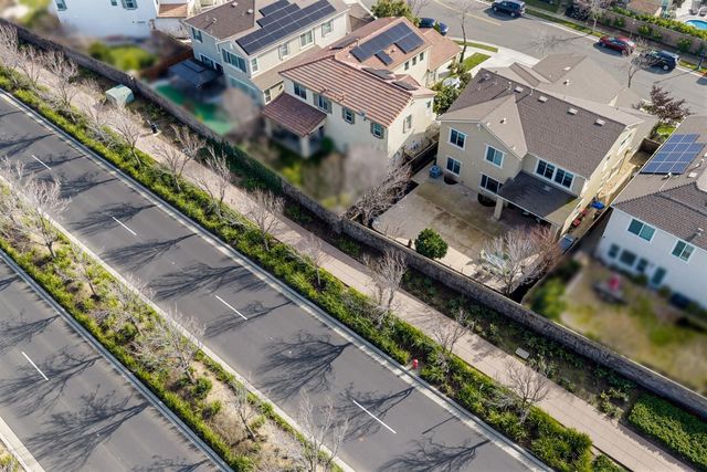 727 N Pergola Ct, Mountain House, CA 95391