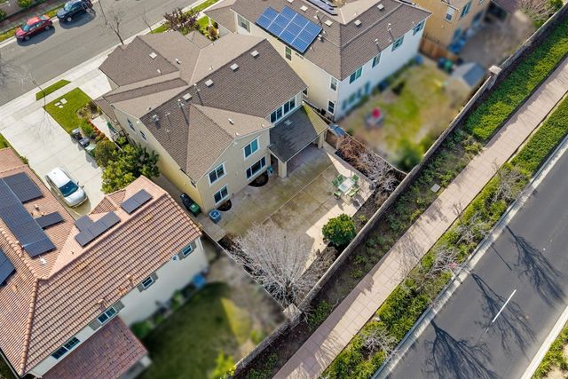 727 N Pergola Ct, Mountain House, CA 95391