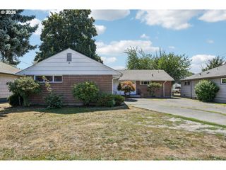 2219 OCEAN BEACH Hwy, Longview, WA 98632