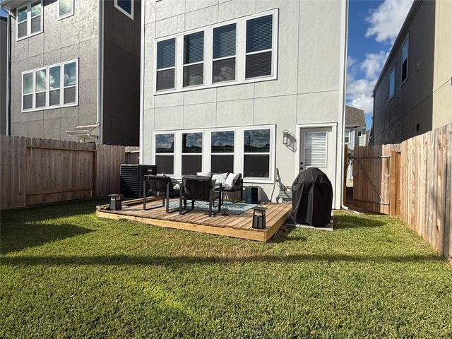 5614 Green Rise Lane, Houston, TX 77091