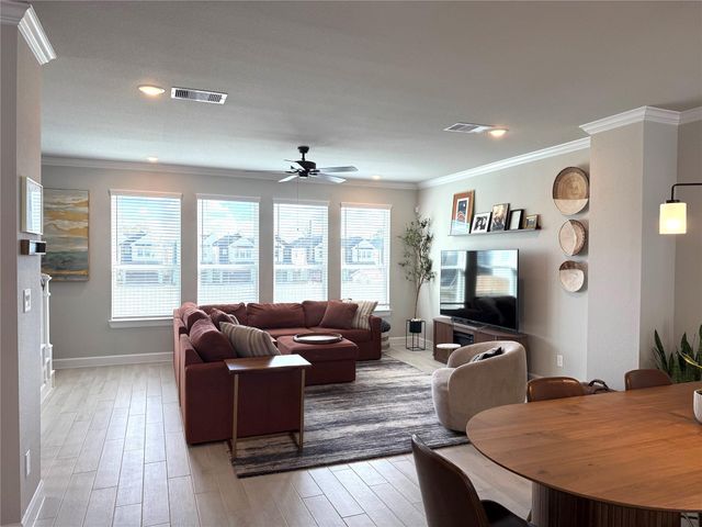 5614 Green Rise Lane, Houston, TX 77091