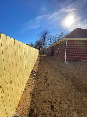 1709 Wright Street, Greenville, TX 75401