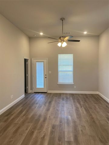 1709 Wright Street, Greenville, TX 75401