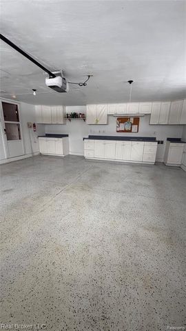 52816 Heatherway Drive, Shelby Twp, MI 48316