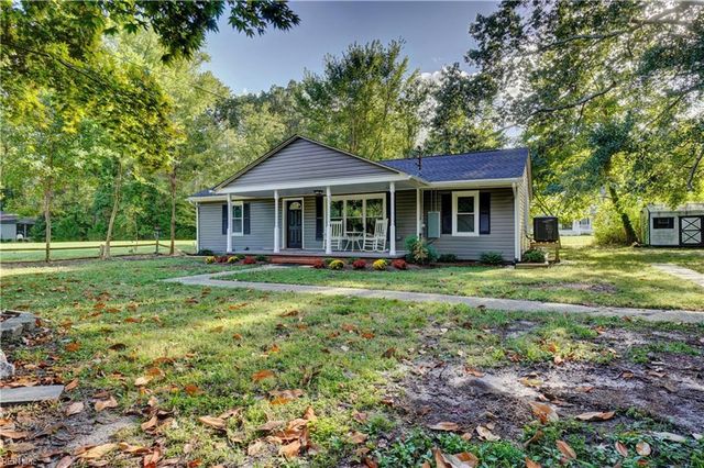 1013 Dare RD, Yorktown, VA 23692