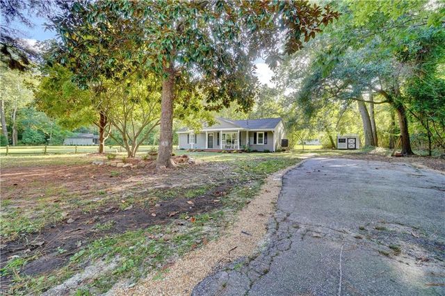 1013 Dare RD, Yorktown, VA 23692