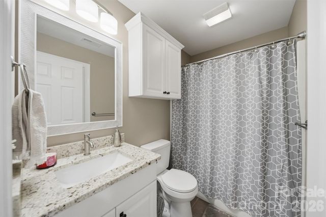 151 43rd Avenue Drive NW, Hickory, NC 28601