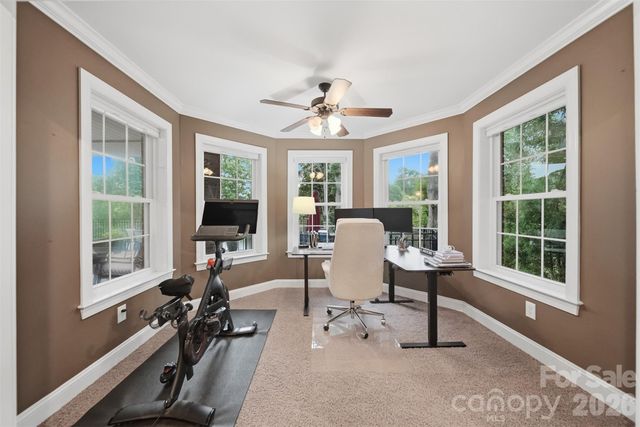 151 43rd Avenue Drive NW, Hickory, NC 28601