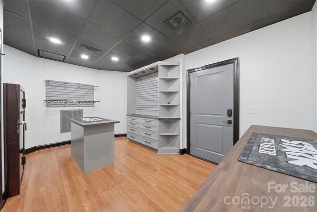 151 43rd Avenue Drive NW, Hickory, NC 28601