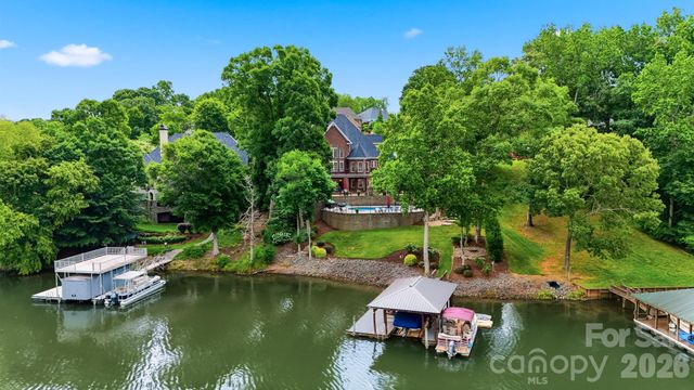151 43rd Avenue Drive NW, Hickory, NC 28601