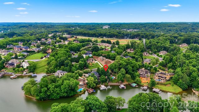 151 43rd Avenue Drive NW, Hickory, NC 28601