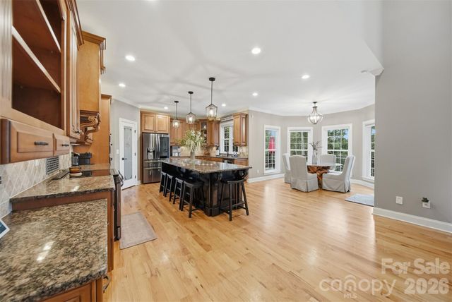 151 43rd Avenue Drive NW, Hickory, NC 28601