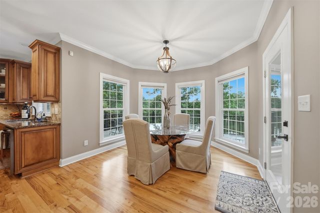 151 43rd Avenue Drive NW, Hickory, NC 28601