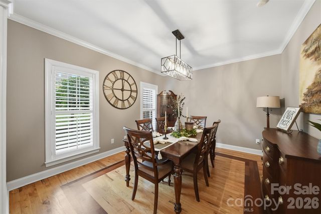 151 43rd Avenue Drive NW, Hickory, NC 28601