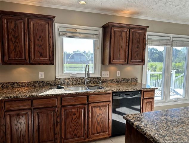 6521 Ryefield Drive, Fayetteville, NC 28314