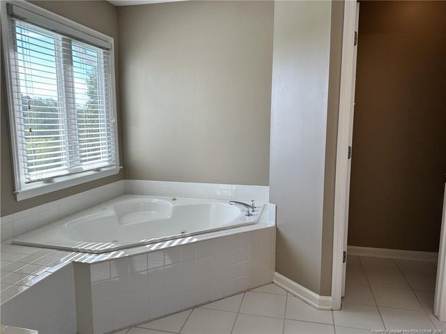 6521 Ryefield Drive, Fayetteville, NC 28314