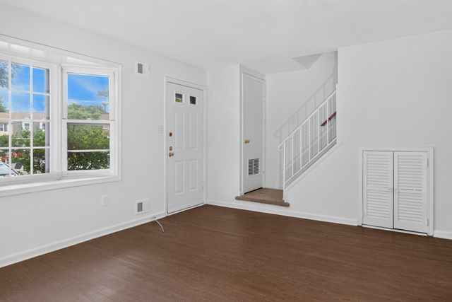 8418 TOWNE CREST CT, Gaithersburg, MD 20877