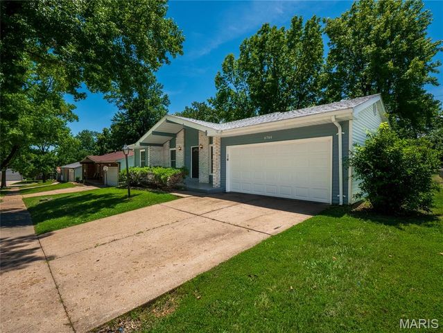 6766 Lesli Mari Court, St Louis, MO 63033