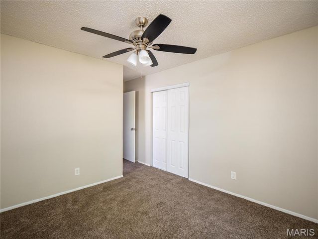 6766 Lesli Mari Court, St Louis, MO 63033