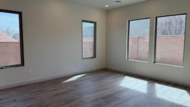 2312 Los Amigos Lane NW, Albuquerque, NM 87104