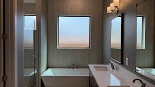 2312 Los Amigos Lane NW, Albuquerque, NM 87104