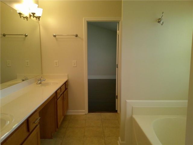 2302 Jasmine Glen Drive, Buford, GA 30519