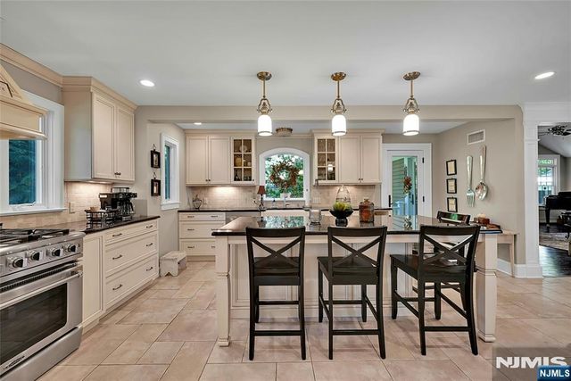 734 Amaryllis Avenue, Oradell, NJ 07649