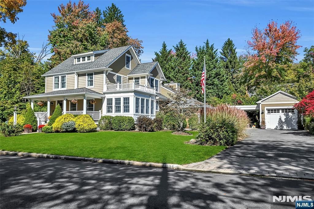 734 Amaryllis Avenue, Oradell, NJ 07649