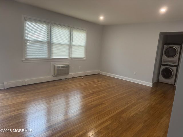 96 East Avenue 37, Atlantic Highlands, NJ 07716