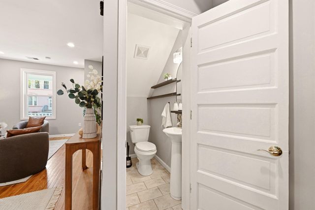 737 MORTON ST NW, Washington, DC 20010